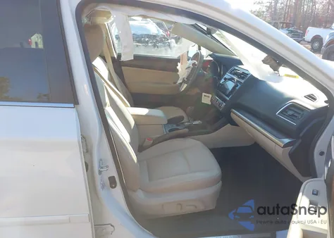 2016 Subaru Outback 3.6R Limited z USA, uszkodzony, nr VIN 4S4BSENC9G3225752